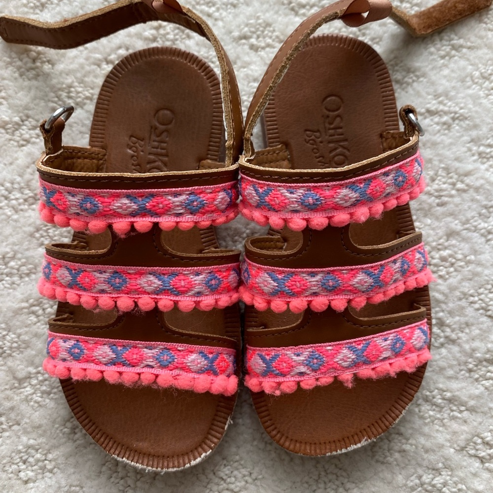 Little girls Pom Pom OshKosh Bgosh sandals size 7